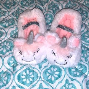 🌟3 for $15🌟Unicorn fuzzy slippers